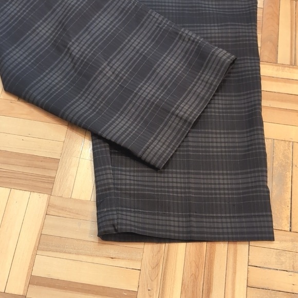 Nike golf men plaid pants size 34 x 32 - Picture 8 of 8